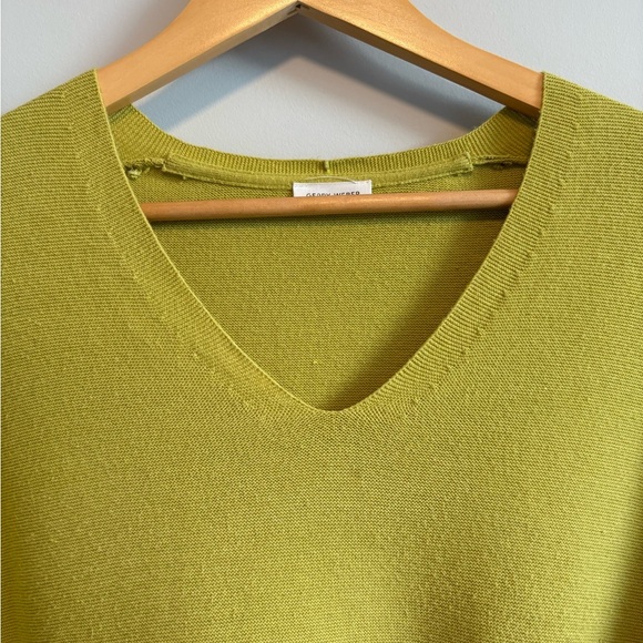 Gerry Weber Chartreuse V-Neck Knit Sweater | Size 12 - Picture 4 of 8